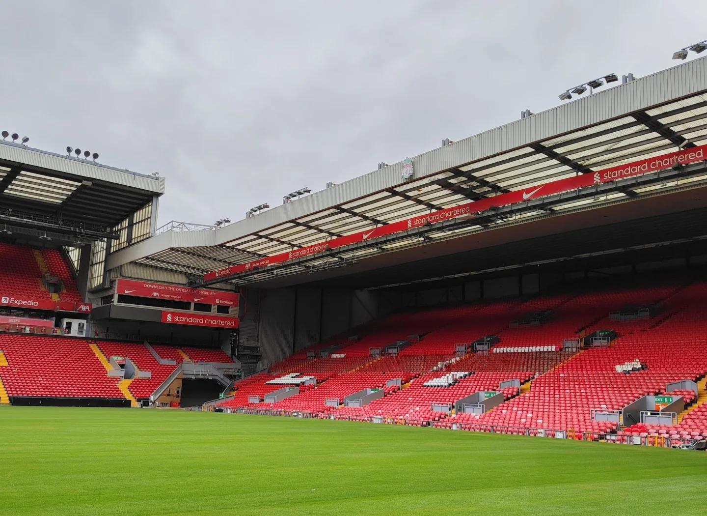 面对韩国梅开二度制胜，拜合拉木荣获本届熊猫杯赛事MVP（梅开二度击败韩国，拜合拉木加冕熊猫杯MVP）