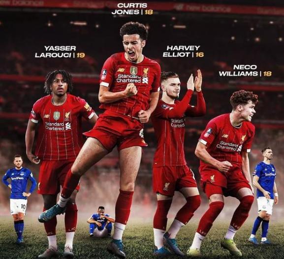 半场战报：申花2-0津门虎，阿苏埃破门，吴曦点射（上半场：申花2-0领先津门虎，阿苏埃破门，吴曦点球建功）