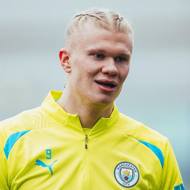 铜梁龙选帅举棋不定！张外龙或绝迹中超江湖，谢晖带队一年游？刘建业或逆袭（铜梁龙主帅抉择摇摆：张外龙或告别中超，谢晖恐成“一年游”，刘建业有望逆袭上位）