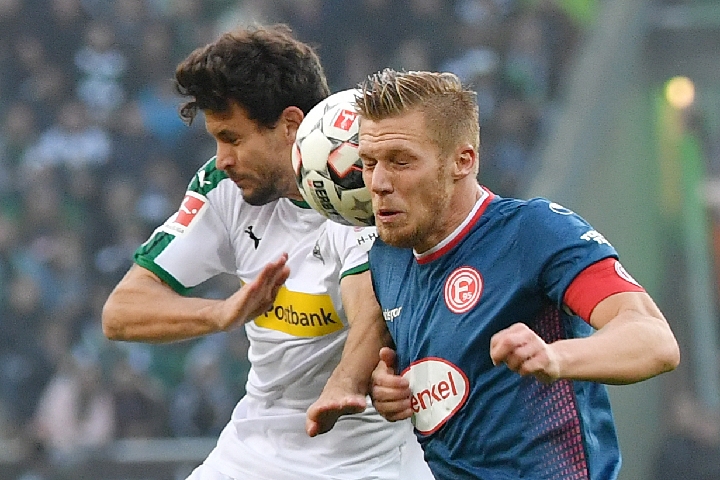 致敬，若塔兄弟前东家贡多马尔在球衣上印了他们的头像和名字（贡多马尔向若塔兄弟致敬：球衣印上两人头像与姓名）