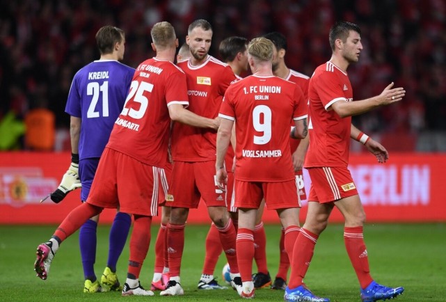 德天空：阿森纳密切关注法鹰左边锋巴霍亚，克勒舍要7000万欧（德国天空体育：阿森纳考察法鹰边锋巴霍亚，克勒舍标价7000万欧元）