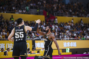 上海女足无缘全运会决赛，水庆霞：失误也是比赛的一部分（全运会决赛无缘，上海女足遗憾止步；水庆霞：失误亦是比赛一环）