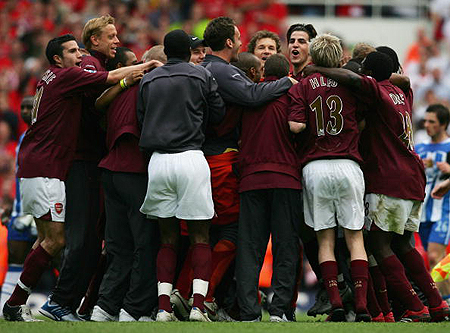 球队在客场打出了主场气势