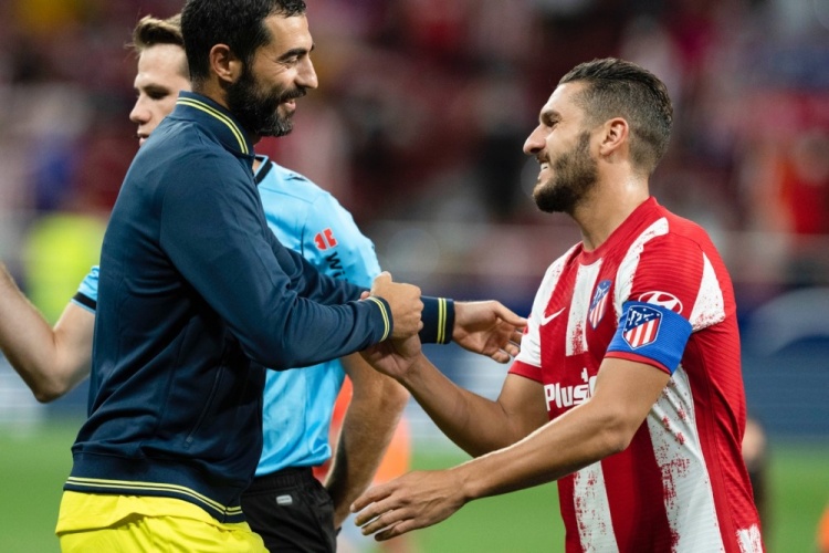 欧冠半场：派尚扳平，格林伍德反超，马赛暂2-1圣吉罗斯（欧冠半场战报：派尚扳平、格林伍德反超，马赛暂2-1领先圣吉罗斯）