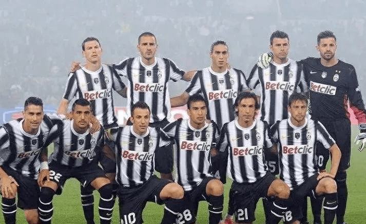 越老越妖！朱婷16分单场MVP！科内欧冠2连胜，第4座世俱杯稳了！（朱婷16分荣膺MVP，科内欧冠两连胜，第4座世俱杯在望）