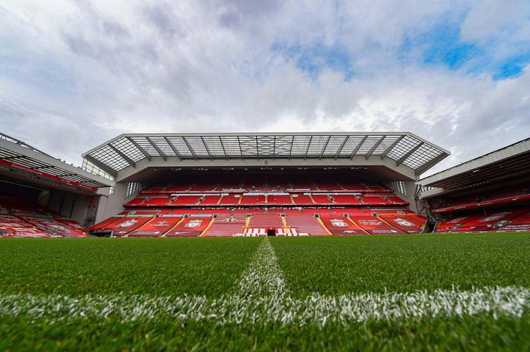 记者：帕拉西奥斯或1月租借离队，巴西&墨西哥俱乐部对其有意（记者称帕拉西奥斯可能1月租借离队，巴西和墨西哥球队有意）