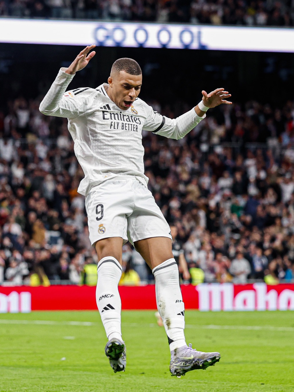 劳塔罗：我不在乎外界批评；有时间我会请全队吃烤肉（劳塔罗：外界批评无所谓，有空请全队吃烤肉）